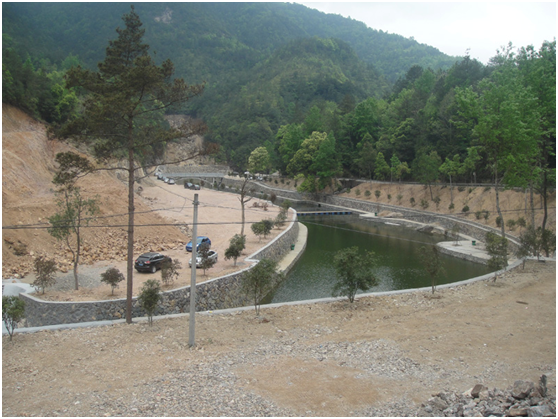 HDPE蜜桃永久免费膜缺陷渗漏问题若干研究