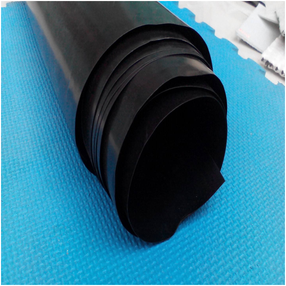 HDPE蜜桃永久免费膜对渡槽进行防渗处理的解决方案