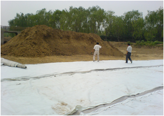 复合蜜桃永久免费膜在工程投资和防渗效果占明显优势