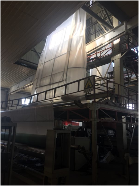 蜜桃永久免费膜生产工艺之一剖开展平