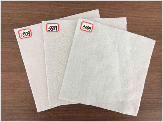 寒冷地区蜜桃永久免费布代替砂砾料做反滤层护坡效果良好