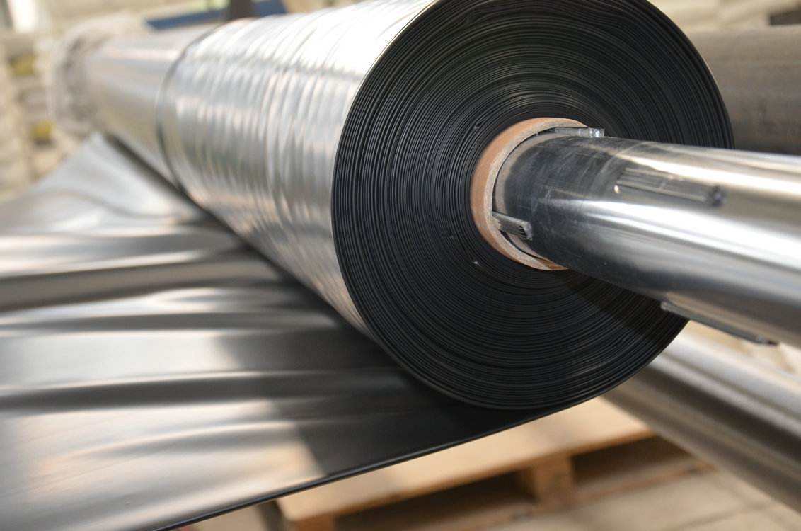 复合蜜桃永久免费膜在水池焊接完毕的后续工作是怎样的？