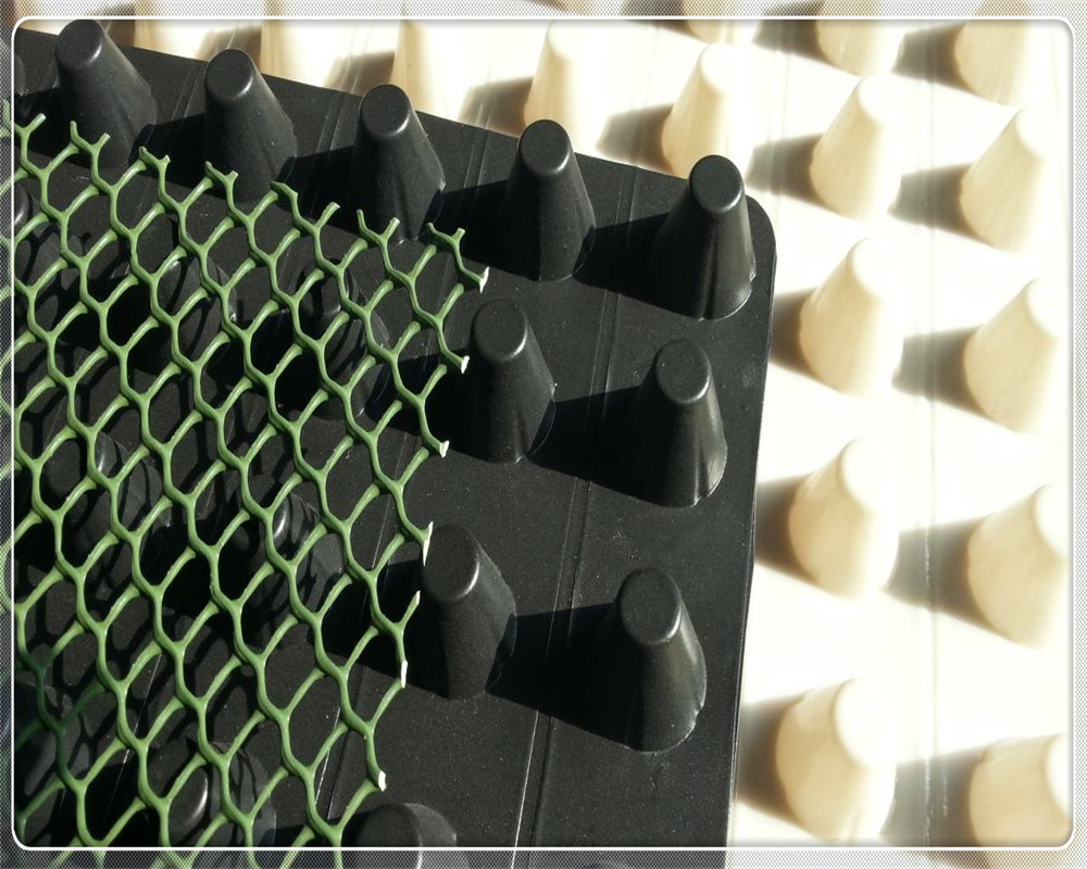 HDPE排水板专用针刺蜜桃永久免费布具有什么特性？