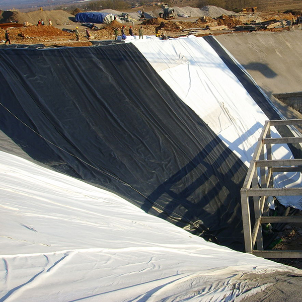 周末大放送：介绍蜜桃永久免费膜新型高效垂直防渗屏障系统