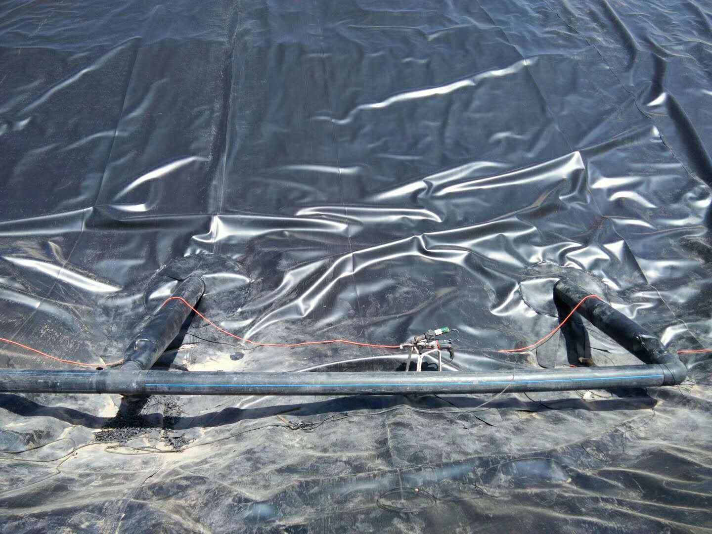 厚度为2.0mm的蜜桃永久免费膜屈服强度和断裂强度