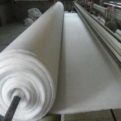 纤维直径对长丝蜜桃永久免费布性能的影响？