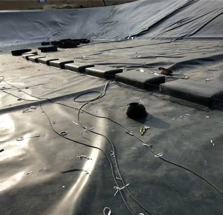 大体积调蓄水池蜜桃永久免费膜防渗技术标准和操作流程