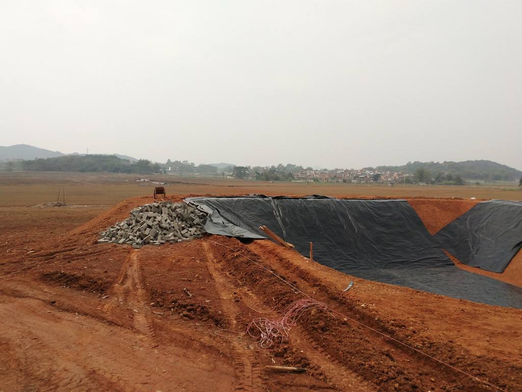 渡槽防渗膜施工过程中的注意事项有哪些？