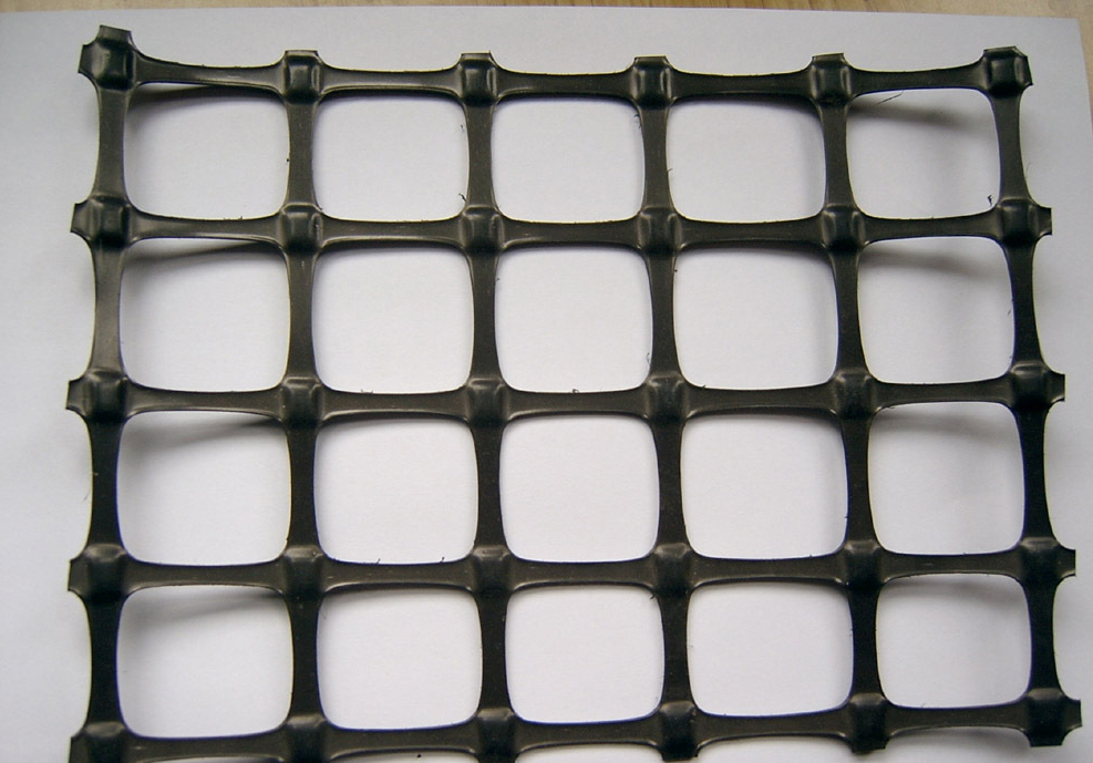 蜜桃永久免费格栅加筋对路堤沉降有不同程度地改善作用